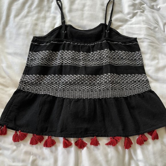 Tassel Tank - Picture 2 of 3